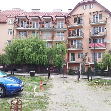 Studio Krynica - Salon, Lazienka, Aneks Kuchenny I Darmowy Parking Apartman