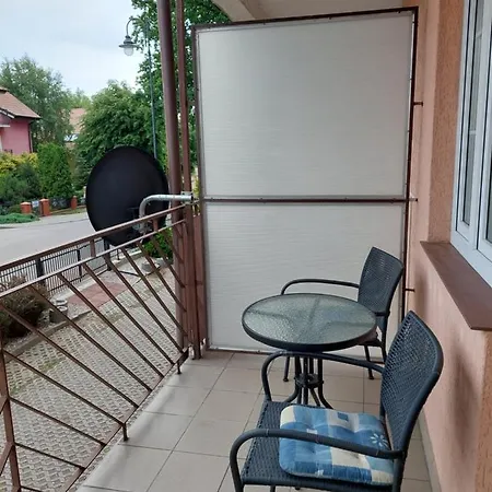 Krynica - Salon, Lazienka, Aneks Kuchenny I Darmowy Parking アパート